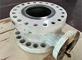 Worn valve body flange before measurement