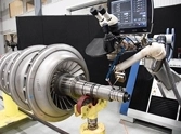 DSI technician refurbishing a turbine sealing position